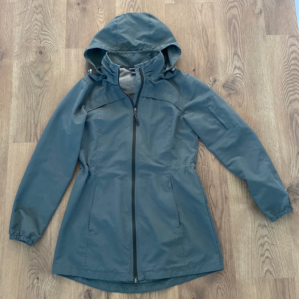 Eddie Bauer Olive Green Light Weight Coat